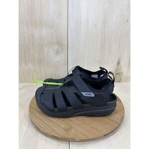 NEW Crocs Yukon Fisherman Black Leather Closed Toe Sandal Mens Size 7 Womens 8.5